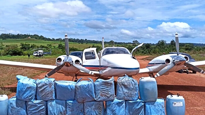 Operação apreende aeronave com cerca de 400 kg de cocaína em Alta Floresta