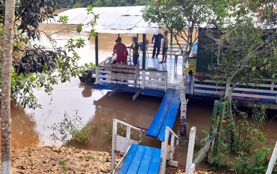 Homem morre afogado após cair de barco durante pesca