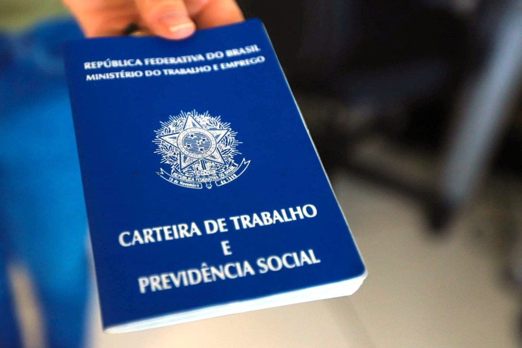 Vagas de emprego com salários de até R$ 6,4 mil no Senac-MT