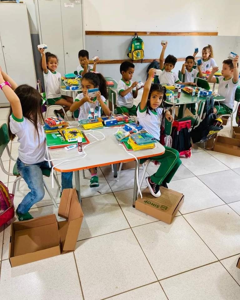 Educação conclui entrega dos kits pedagógicos nas escolas