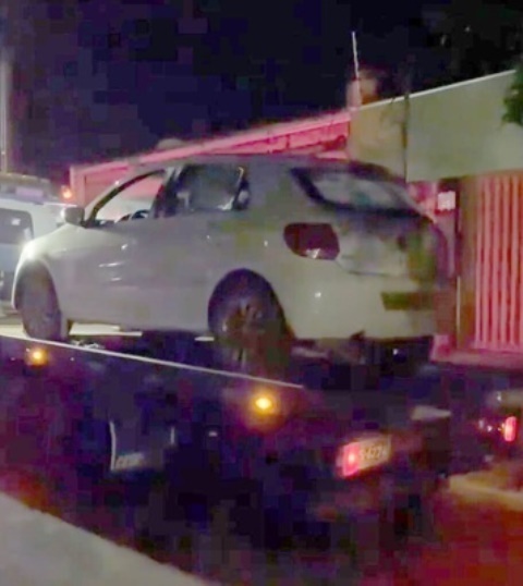 PM recupera carro roubado no Jardim das Oliveiras