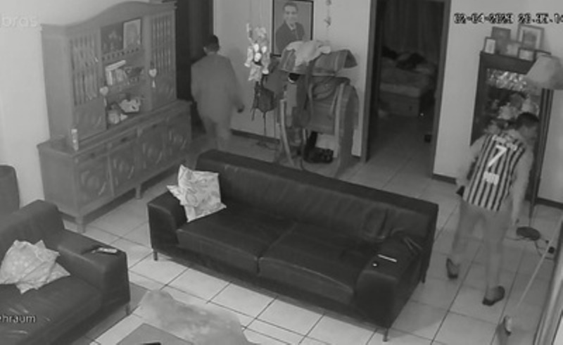 Câmeras flagram ladrões dentro de casa e PM prende três em Alta Floresta