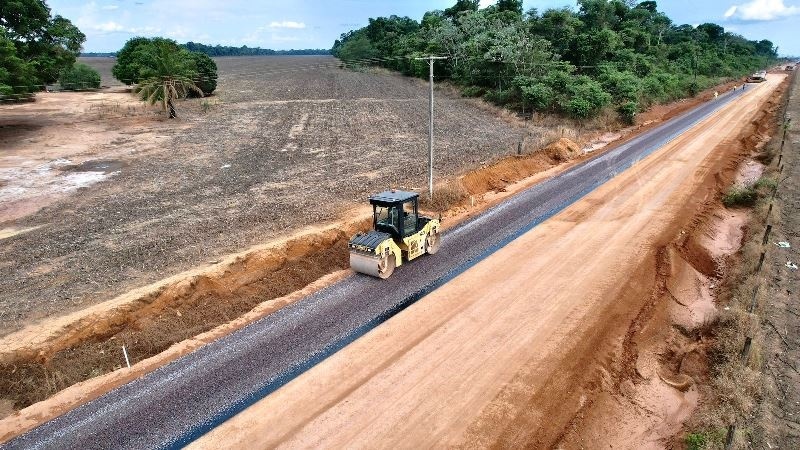 Obras de infraestrutura avançam em Sinop com pavimentação de importantes vias de acesso