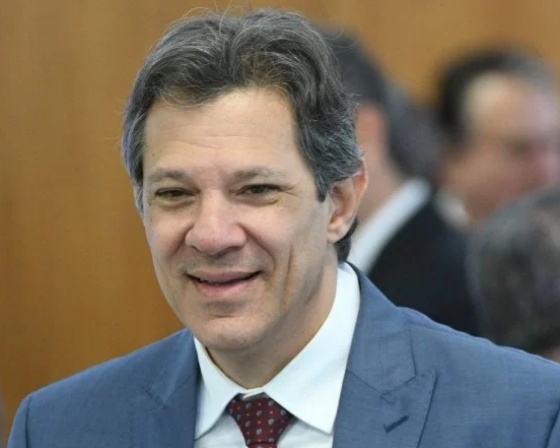 Governo recua e diz que não vai mais taxar compras de até US$ 50
