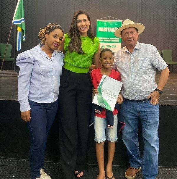 Prefeitura realiza o sonho de 241 famílias do Daury Riva que há 11 anos aguardavam títulos de propriedades