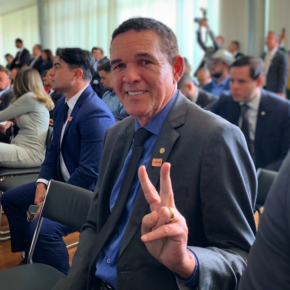 ''Chega de mentira'', diz deputado defendendo aprovação do PL das Fake News