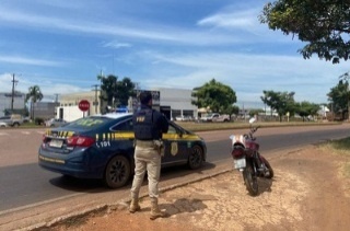PRF recupera na BR-163 moto roubada