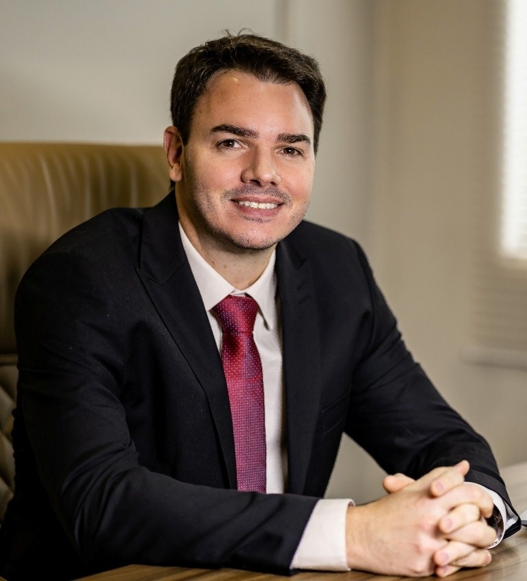 Advogado de Sinop publica Manual de Direito Imobiliário