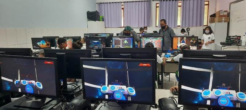 Prefeitura abre novas vagas para cursos nas áreas de robótica, informática e auxiliar administrativo