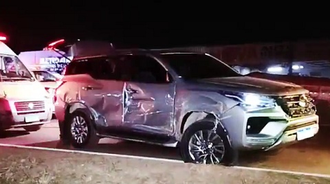 SW4 colide na traseira de caminhão na BR-163 em Sinop