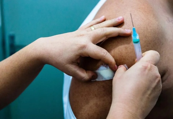 Mais de 50% da população de MT não se vacinou contra a gripe e campanha é prorrogada