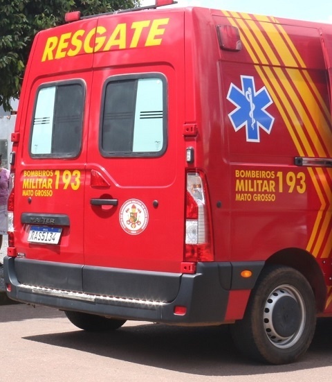 Mulher sofre fratura em um dos pés ao ser atingida por carro em Sinop