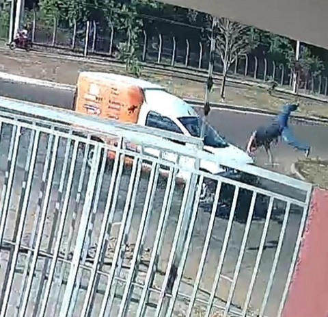 Fiorino corta preferencial e atinge motociclista em Sinop