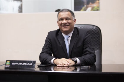 Silvano Amaral assume cadeira na Assembleia Legislativa