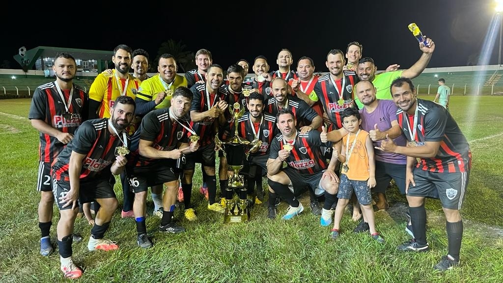 Campeão da 10ª Edição da Copa Marcelinho Boiadeiro levantou a taça neste domingo