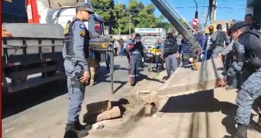 Suspeito de roubo de carro morre dentro de bueiro durante fuga e confronto em Cuiabá