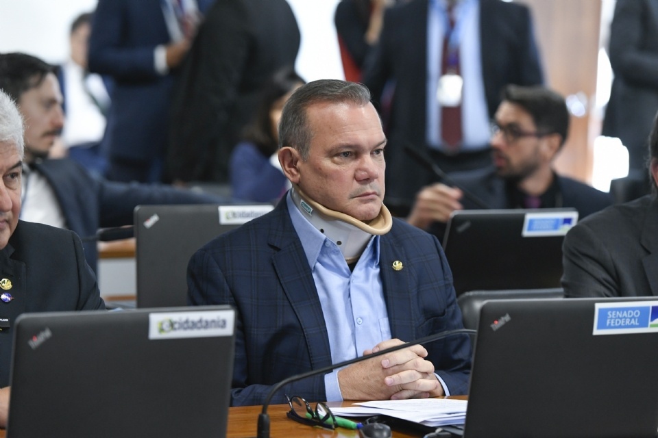Wellington confirma licença de 120 dias para procedimento cirúrgico no ombro