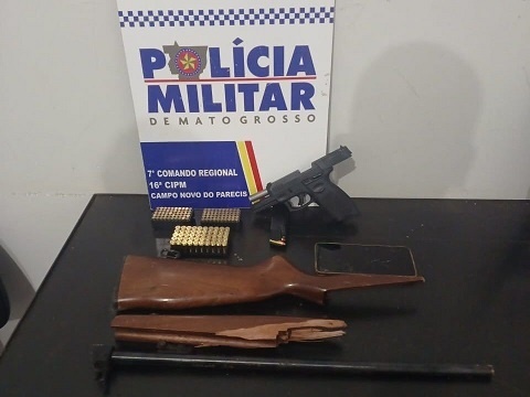 Suspeito por ameaça é preso com armas de fogo e 159 munições