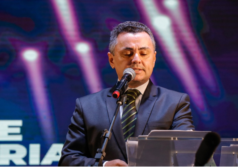 Associação Comercial de Sinop premia empresas com o 'Prêmio Destaque Empresarial' em noite de gala