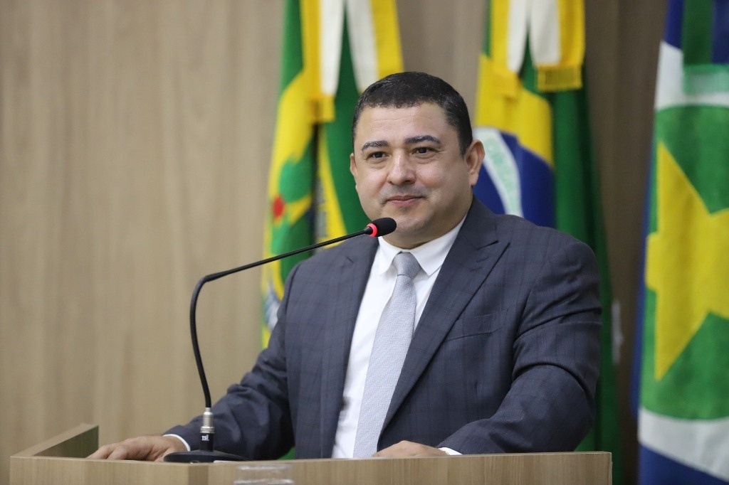Vereador pede diárias iguais para secretários e demais servidores