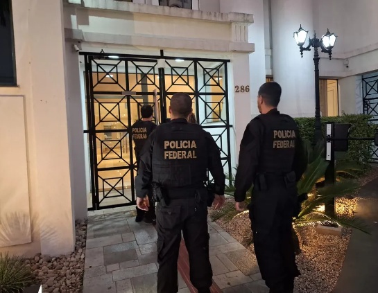 Operação da PF cumpre mandado em Cuiabá contra investigada por tráfico internacional de pessoas