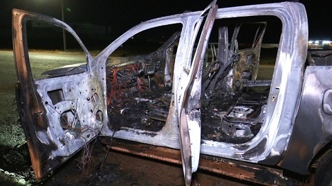 Caminhonete fica destruída após pegar fogo na MT-242 em Sorriso