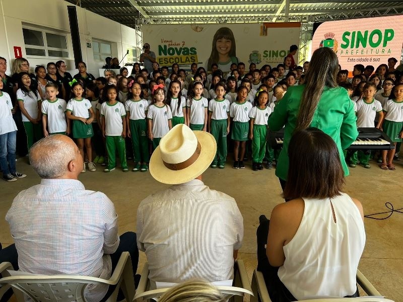 Prefeitura inaugura segunda escola no Camping Clube