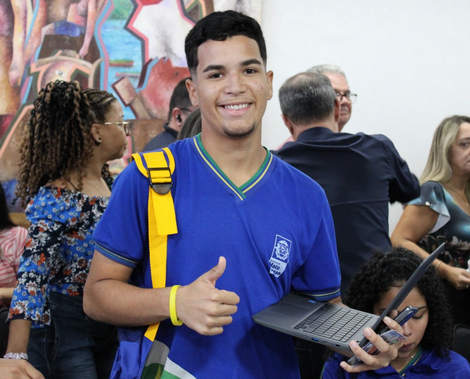 Estudantes tem uma semana para pedir Chromebook pessoal