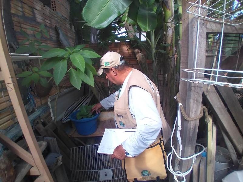 Prefeitura orienta sobre os cuidados constantes no combate à dengue