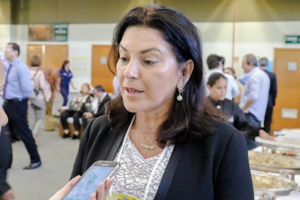 No embarque, ex-prefeita de Sinop descobre que passaporte foi cancelado