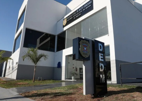 Guia espiritual é preso suspeito de usar Tik Tok para atrair mulheres e cometer abuso sexual em MT