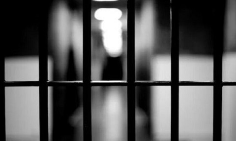 Homem é contratado para limpar terreno e estupra criança