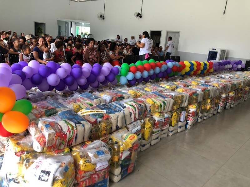 Assistência Social entrega mais de 500 cestas básicas arrecadadas em projeto