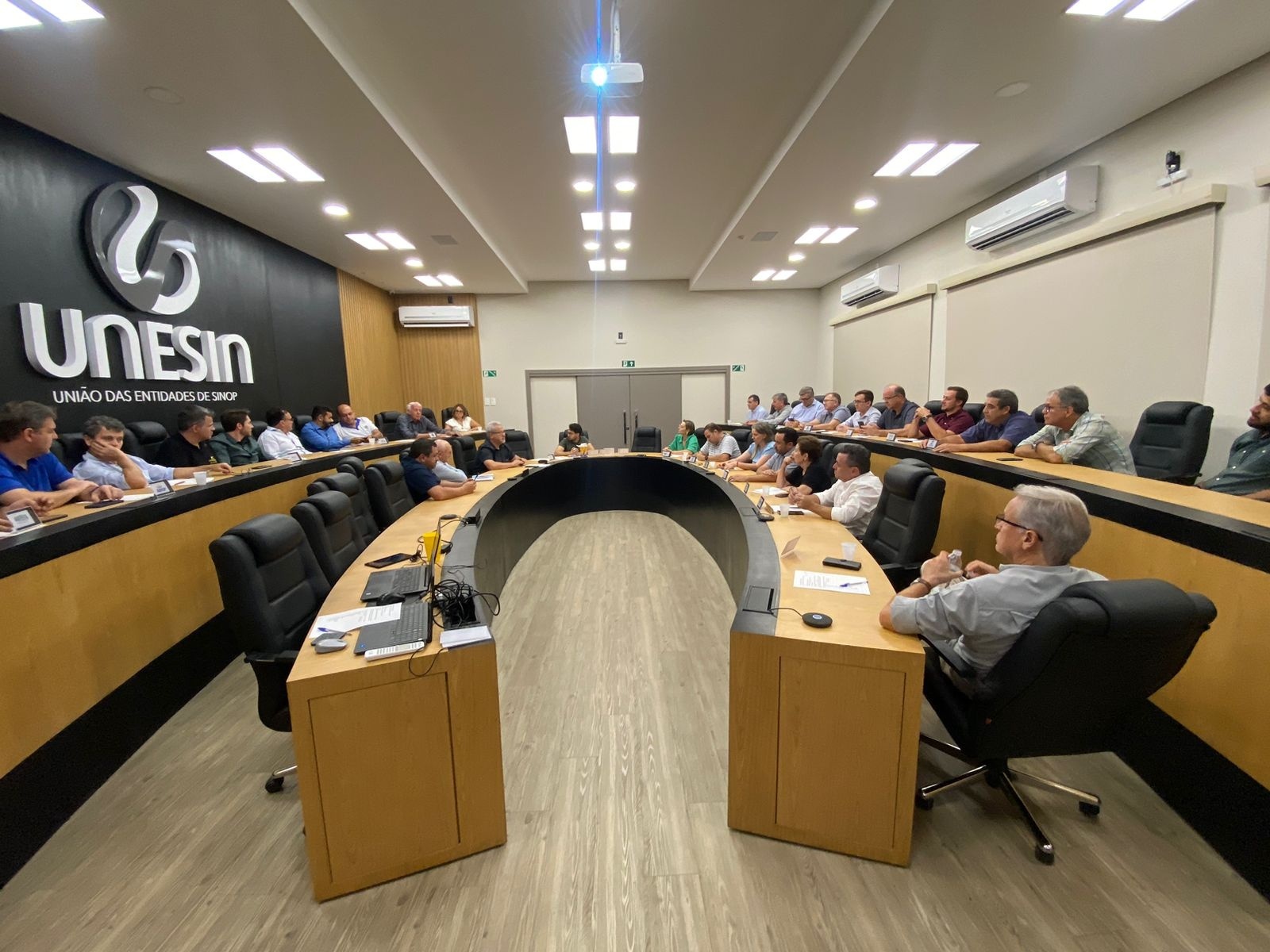Unesin se posiciona contrária ao aumento do número de vereadores