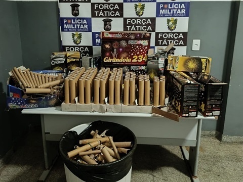 Polícia Militar apreende fogos de artifício e prende suspeita por apologia ao crime organizado