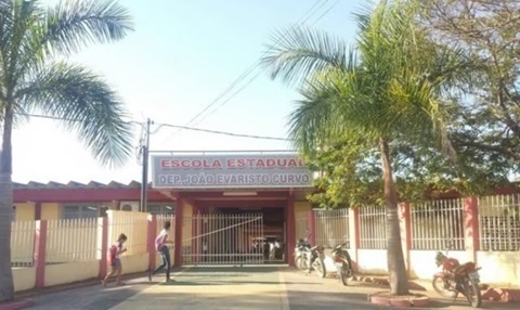 Professor é demitido após exibir filme proibido para alunos do ensino médio