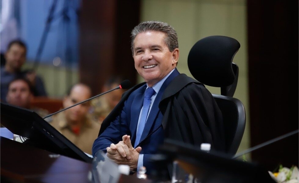Sérgio Ricardo é eleito presidente do Tribunal de Contas