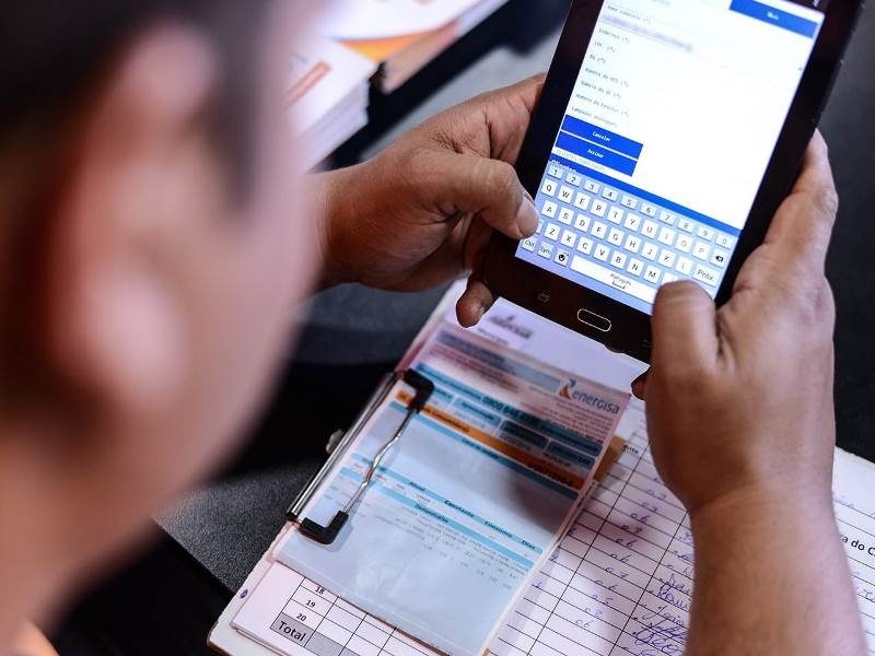 Programa Desenrola prorroga prazo e atende famílias com descontos de até 75% em dívidas