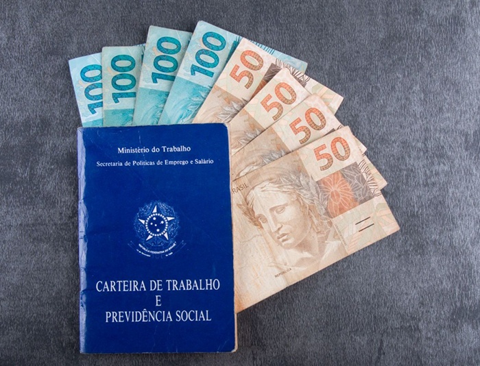Décimo terceiro começa a ser pago e deve movimentar quase R$ 5 bilhões em Mato Grosso