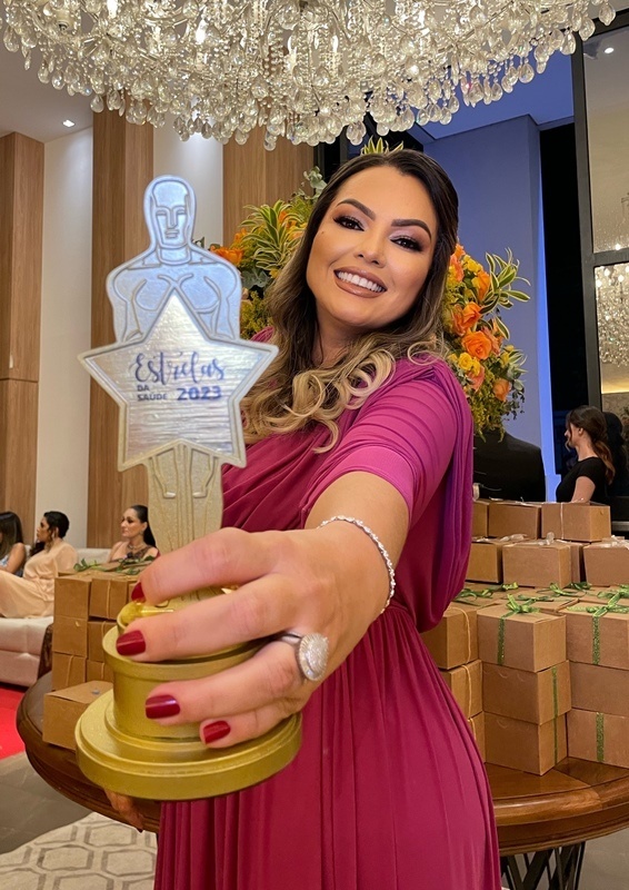 Fátima Munhoz é homenageada na 1ª Edição das 'Estrelas da Saúde' em Mato Grosso