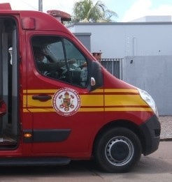 Homem e adolescente são atacados por abelhas em bairro de Sinop