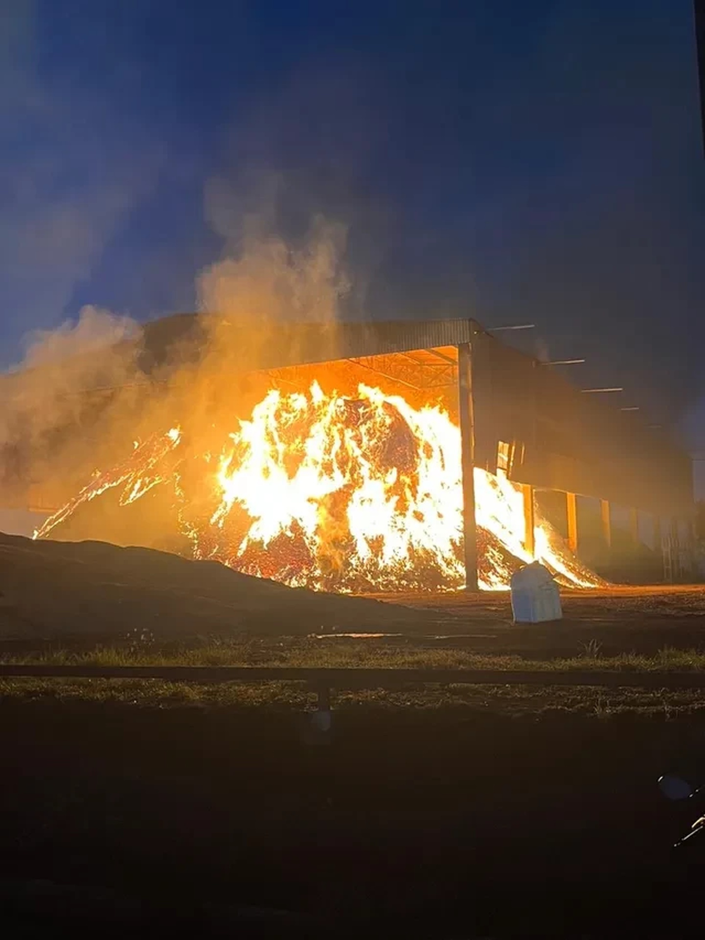 Incêndio atinge armazém de empresa de soja e milho em Sorriso
