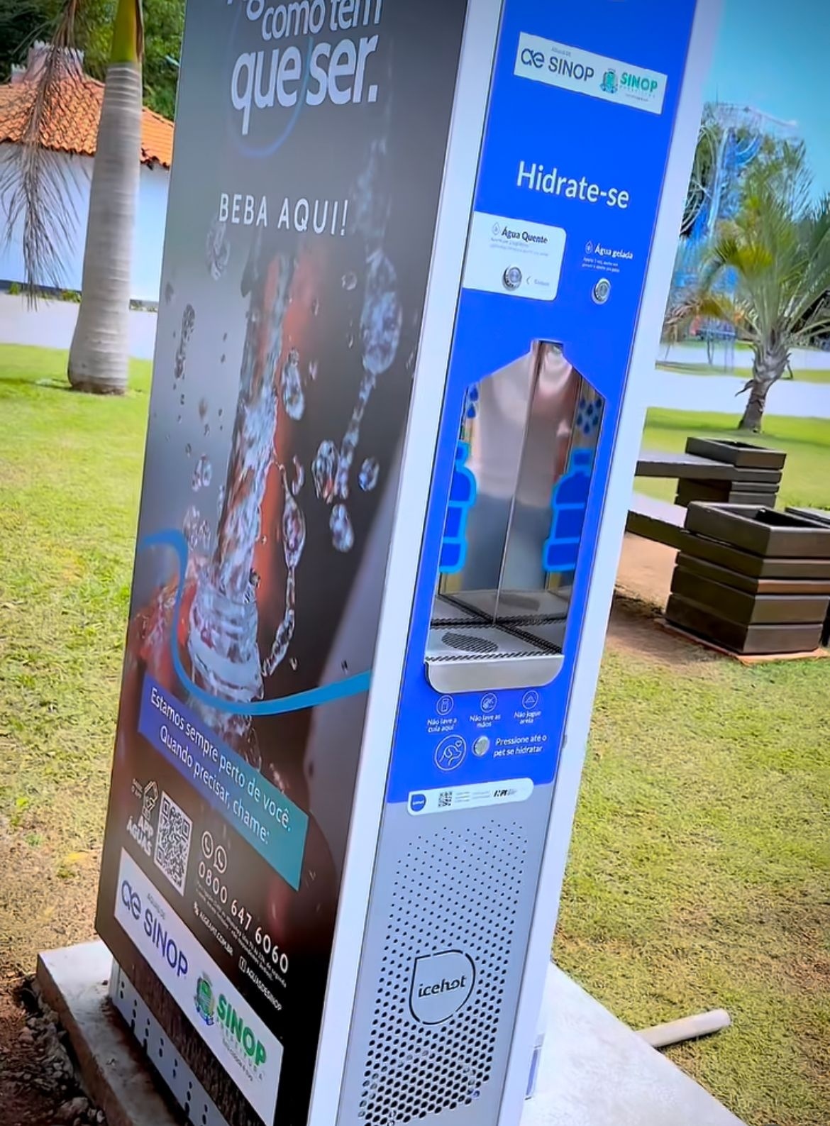 Bebedouro de última geração é instalado na Praça da Bíblia