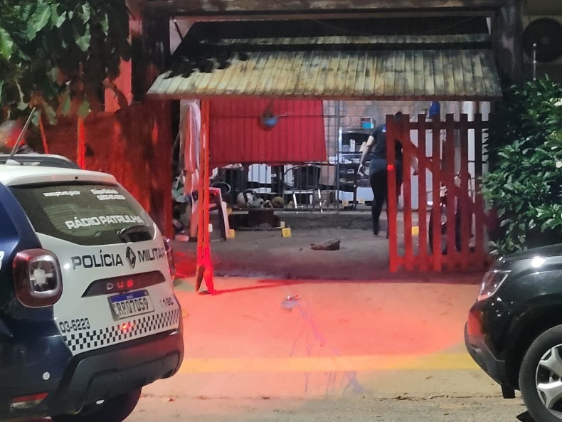 Chacina em Sorriso: Dois homens e uma mulher são executados a tiros dentro de casa