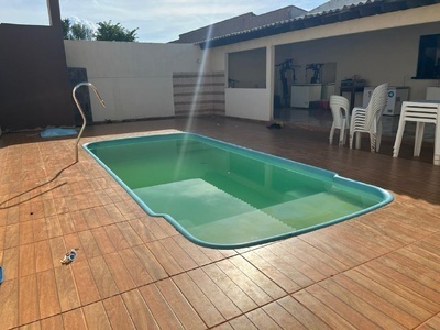 Bebê de 1 ano morre afogado em piscina de residência