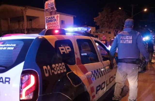 Homem apanha, volta armado e dispara 7 vezes contra agressor em Sorriso