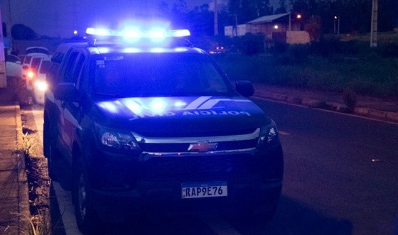 Homem confessa ter matado mulher com pauladas na cabeça e diz que enterrou corpo