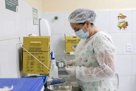 Secretaria de Estado de Saúde abre inscrições para concurso com mais de 400 vagas e salários de até R$ 11 mil