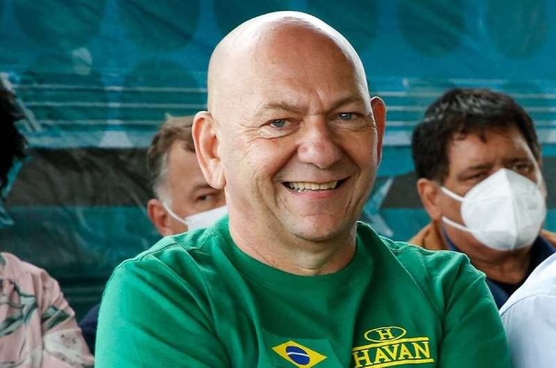 Luciano Hang é condenado a pagar R$ 85 milhões por assédio eleitoral a funcionários
