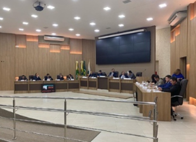 Vereadores aprovam calendário legislativo para 2024